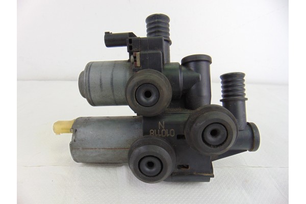 8369807 VALVULA INTERCAMBIO DE CALEFACCION BMW SERIE 3 BERLINA (E46) 320d 2001 8369807 197237 BMW - 1