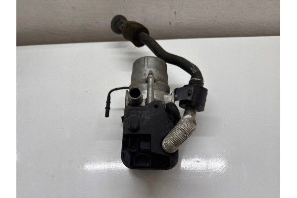 Webasto VOLVO V60 122R000277 2 4L hybrid 158kW 2014 Catalog number of the part 122R000277