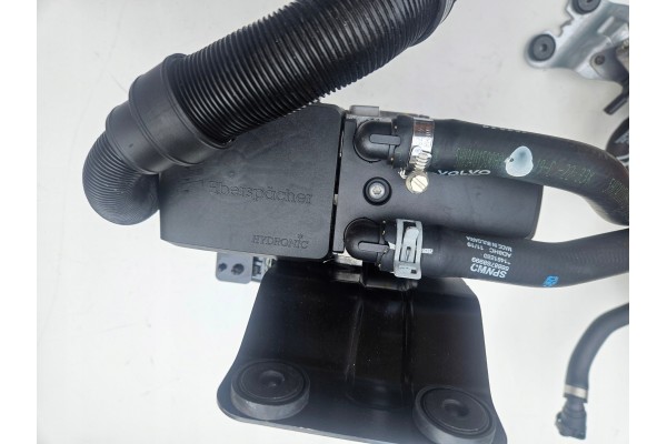 Set Webasto Eberspaecher Hydronic S3 D5A Volvo XC40 32136035 252718 Car type passenger cars