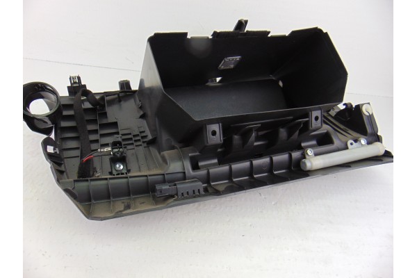 39808618 GUANTERA VOLVO V50 FAMILIAR D4 Kinetic 2011 39808618 197413 VOLVO - 5