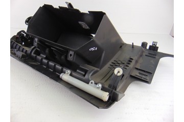 39808618 GUANTERA VOLVO V50 FAMILIAR D4 Kinetic 2011 39808618 197413 VOLVO - 8