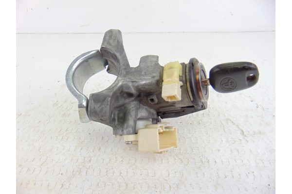  ANTIRROBO / LLAVE CONTACTO TOYOTA AURIS (E15) Luna 2008 197543 TOYOTA - 1