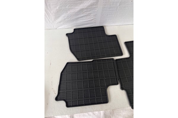 Rug set MITSUBISHI OUTLANDER III MZ314773 Catalog number of the original MZ314773