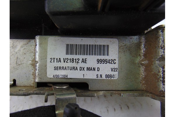 2T1AV21812AE   CERRADURA PUERTA DELANTERA DERECHA FORD TOURNEO CONNECT (TC7) Kombi B. corta (2006) 2004 2T1AV21812AE 197920 FORD