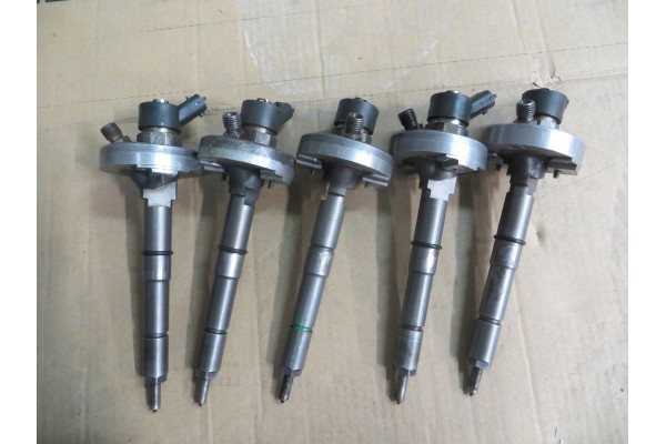 350 392_B RENAULT INJECTOR Part manufacturer Bosch