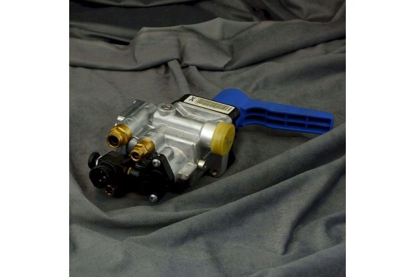Connection valve COLAS 338062101 Catalog number of the part H338062101