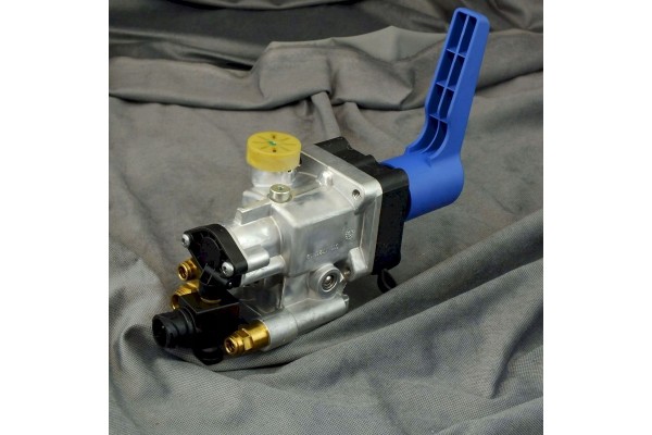Connection valve COLAS 338062101 Part manufacturer Haldex