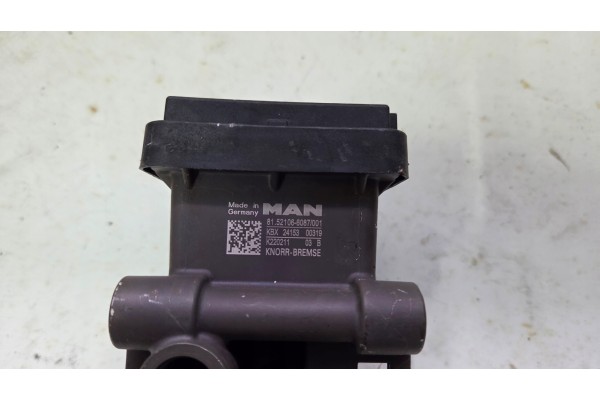 valve ebs modulator knorr bremse man tg3 tgx tgs 81521066087 Catalog number of the part 81 52106 6087