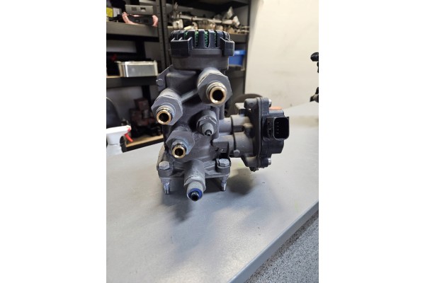 EBS VALVE EUROPE 21114977 VOLVO FH4 Volvo Fh4 fm4 Renault range t