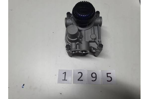 Brake control relay valve EBS semi trailer Wabco 4802020050 DAF MAN Car type trucks
