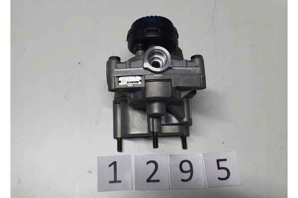 Brake control relay valve EBS semi trailer Wabco 4802020050 DAF MAN Catalog number of the original 1433018