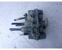 MULTI CIRCUIT VALVE FOUR CIRCUIT VALVE FITS DAF LF 45 LF 55 01 01