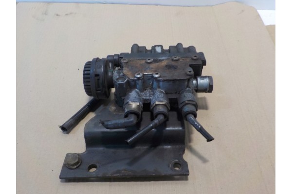 VOLVO FL CUSHION VALVE Catalog number of the part ZAWOR PODUSZEK VOLVO FL