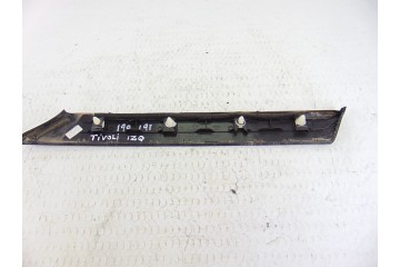 79250-35000 MOLDURA SSANGYONG TIVOLI Limited 4x2 2017 79250-35000 199191 SSANGYONG - 3