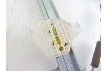 82460-C7000 ELEVALUNAS DELANTERO DERECHO HYUNDAI I20 (GB) Classic 2015 82460-C7000 199218 HYUNDAI - 4