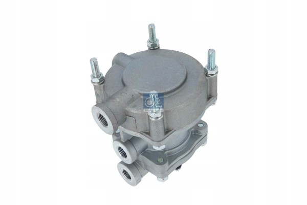 Semitrailer control valve DT SPARE PARTS 1 18334 for VOLVO FM 12 Catalog number of the part 1 18334