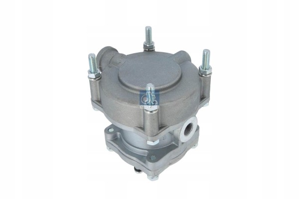 Semitrailer control valve DT SPARE PARTS 1 18334 for VOLVO FM 12 Catalog number of the original A0024312805 A0014314805 85500011