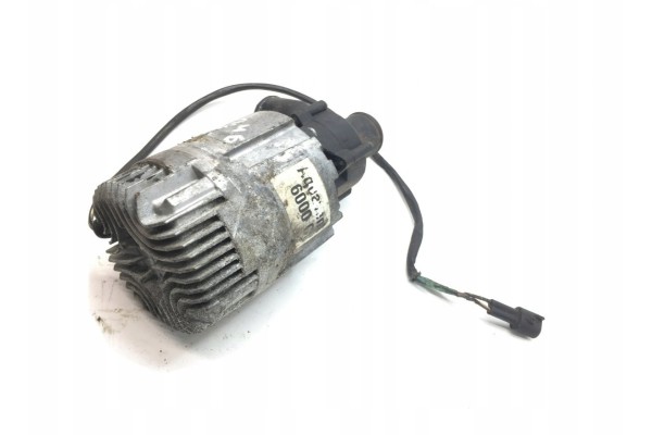 13210432 MAN Coolant circulating pump Packaging status replacement