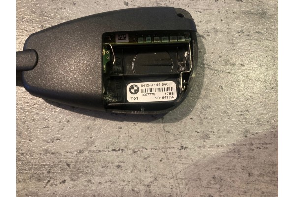 Webasto T93 heating remote control BMW E90 E91 E60 E70 E71 E84 E83 FL Original Part manufacturer BMW OE