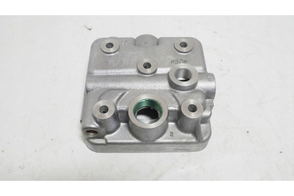Mercedes Actros Atego air compressor head A0001314719 Catalog number of the part A0001314719 Actros Atego gowica sprezarki powie