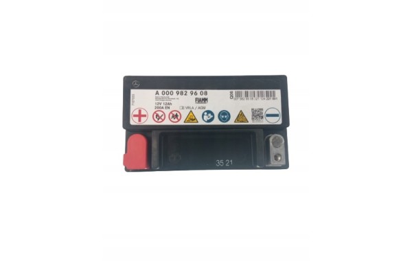 BATTERY MERCEDES ADDITIONAL BATTERY NEW ORIGINAL Batteries included yes
