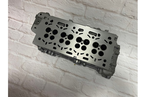 Cylinder head Volvo Mild hybrid 2 0B4D 32267570 2018 2026 XC60 V90 V60 XC90 Part manufacturer Volvo OE
