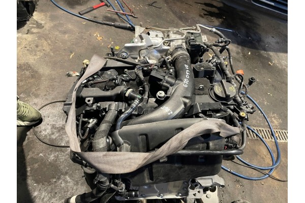 Motor Maserati Ghibli Levante Grecale 2.0 Turbo Hybrid 670053115 Como 