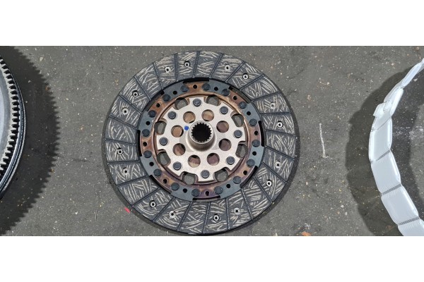 Kit de embrague original Nissan para coches de pasajeros europeos