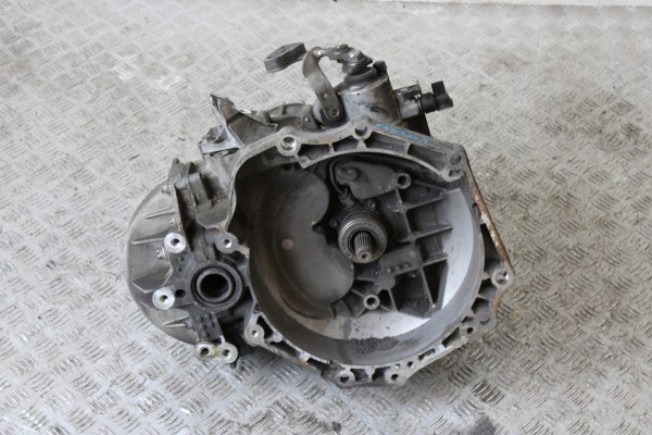 GEARBOX OPEL MOCHA A M32201 1 7 CDTI