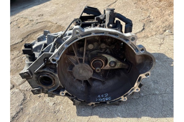 KIA CEED I LIFT HYUNDAI I30 I LIFT 1 6 CRDI GEARBOX WBJ6C
