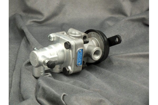 Trailer control valve 4700152520 Part manufacturer Wabco