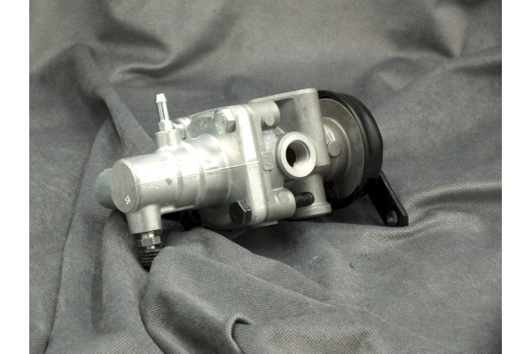 Trailer control valve 4700152520 Catalog number of the part 4700152520