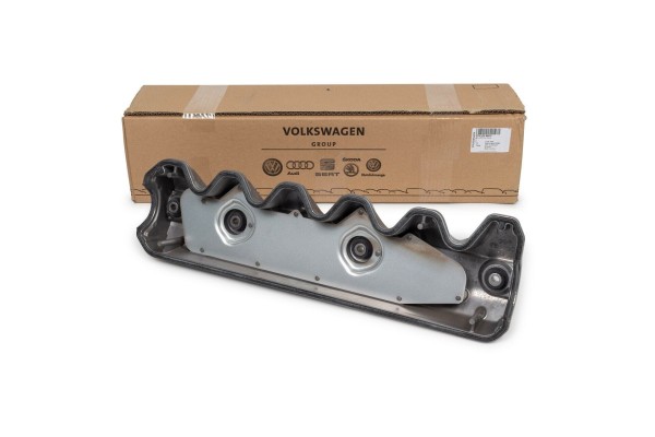OE VAG 074103469P VALVE COVER VW CRAFTER 2 5 TDI 06