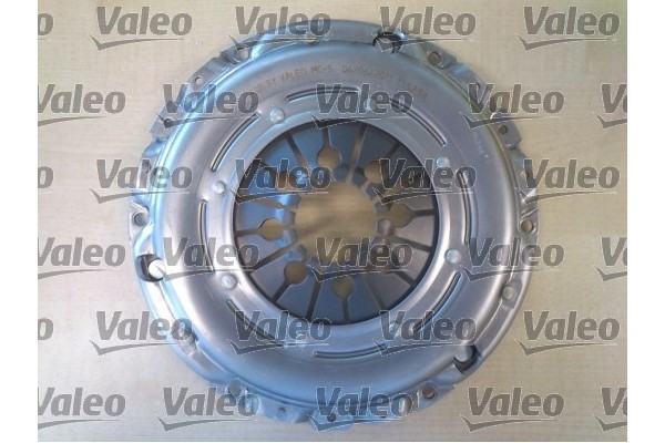 Complete clutch kit VALEO 835101 for BMW X3 E83 20 06kg Car type passenger cars