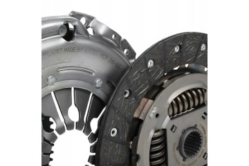 Complete clutch kit VALEO 835101 for BMW X3 E83 20 06kg Engine type gasoline