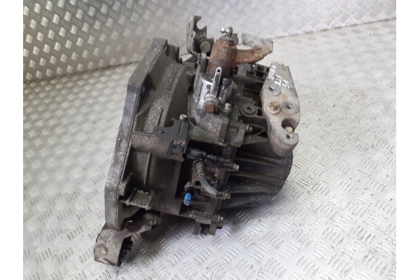 GEARBOX OPEL ZAFIRA B 2 2 M32 FGP55192042 Transmission type manual