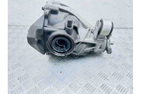Rear reducer MERCEDES BENZ GLC X253 C253 071105800 3 0L gasoline 2017 Catalog number of the original 071105800