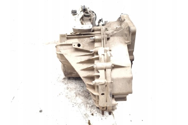 Vauxhall Astra Manual 6 speed gearbox 2 0 CDTi Diesel MYJ F40 Quality of parts according to GVO O original with manufacturer s l
