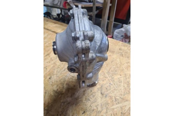 Front reducer BMW X3 G01 F97 8679981 4 0L gasoline 265kW 2019 Catalog number of the part 8679981