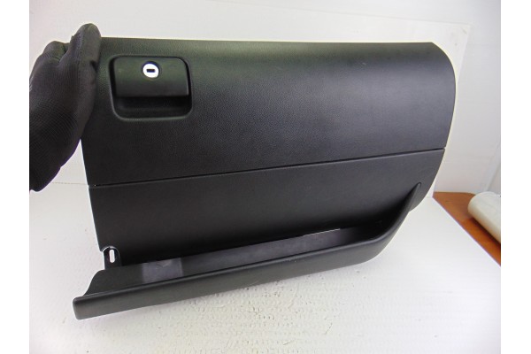 1M1857104 GUANTERA SEAT LEON (1M1) Signo 2003 1M1857104 200713 SEAT - 1