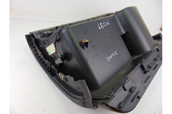 1M1857104 GUANTERA SEAT LEON (1M1) Signo 2003 1M1857104 200713 SEAT - 4