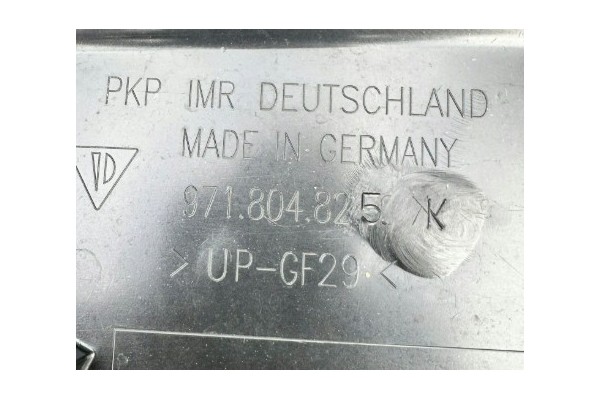 INSERT FOR THE PORSCHE 971804825K LUGGAGE COMPARTMENT Part manufacturer Volkswagen OE