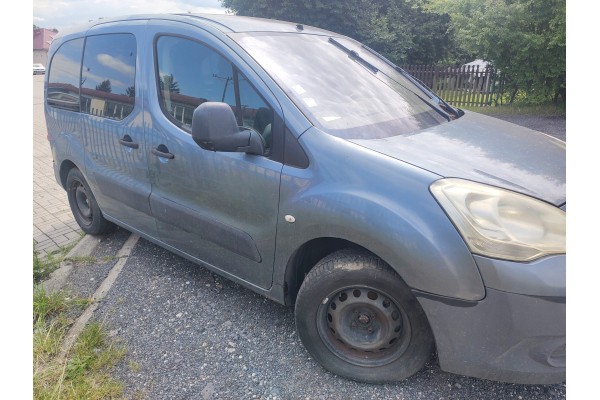 CITROEN BERLINGO II 1 6HDI DV6B ENGINE Part manufacturer Citroen OE