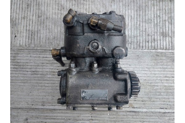KAMAZ 5320 AND 11 0 V8 AIR COMPRESSOR
