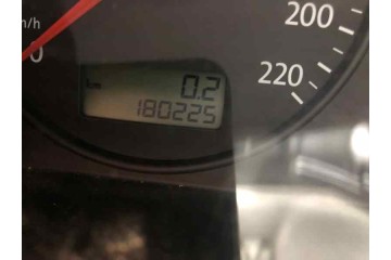 VOLKSWAGEN T5 TRANSPORTER FURGÓN/COMBI (7H) Combi - techo medio elevado