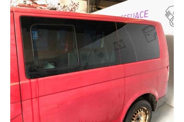 VOLKSWAGEN T5 TRANSPORTER FURGÓN/COMBI (7H) Combi - techo medio elevado