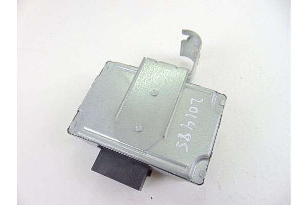 BV6T-14B526-BA MODULO ELECTRONICO FORD FOCUS BERLINA (CB8)