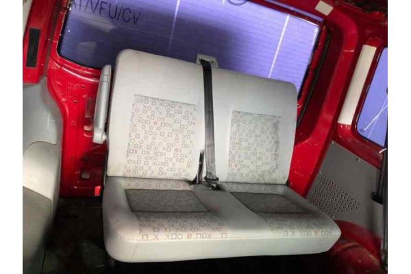 VOLKSWAGEN T5 TRANSPORTER FURGÓN/COMBI (7H) Combi - techo medio elevado