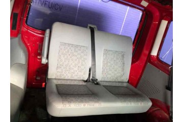 VOLKSWAGEN T5 TRANSPORTER FURGÓN/COMBI (7H) Combi - techo medio elevado