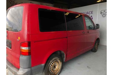 VOLKSWAGEN T5 TRANSPORTER FURGÓN/COMBI (7H) Combi - techo medio elevado